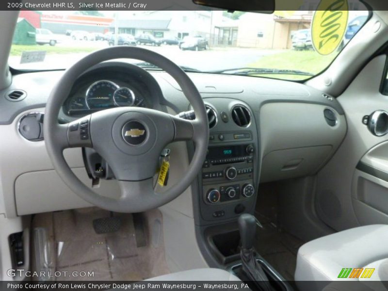 Silver Ice Metallic / Gray 2009 Chevrolet HHR LS