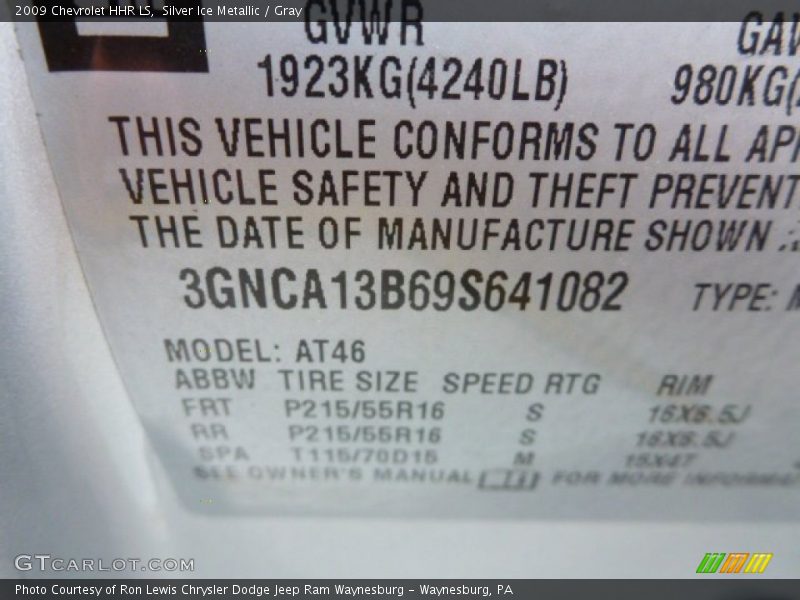 Silver Ice Metallic / Gray 2009 Chevrolet HHR LS