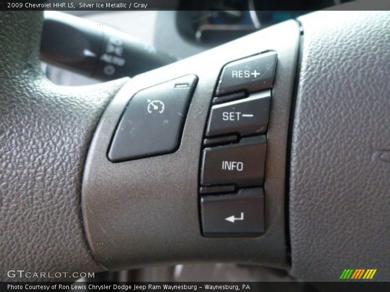 Silver Ice Metallic / Gray 2009 Chevrolet HHR LS