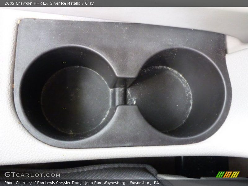 Silver Ice Metallic / Gray 2009 Chevrolet HHR LS