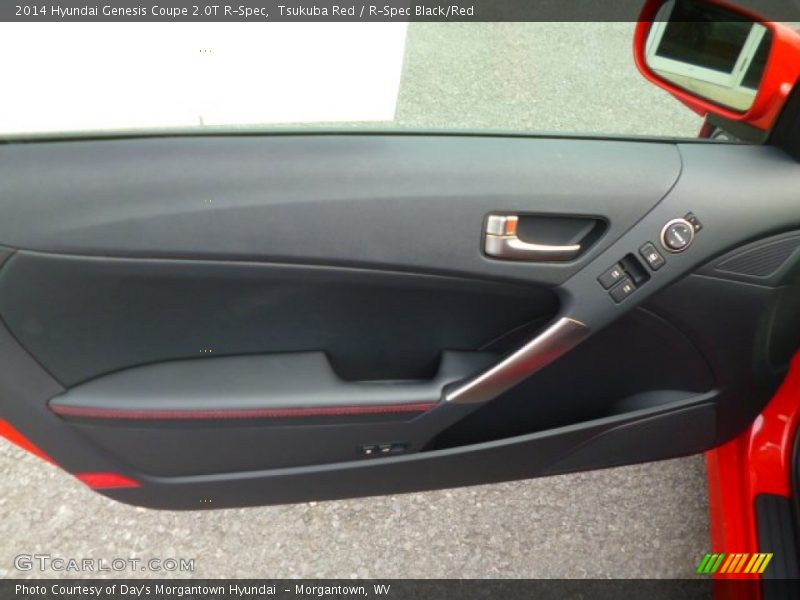 Door Panel of 2014 Genesis Coupe 2.0T R-Spec
