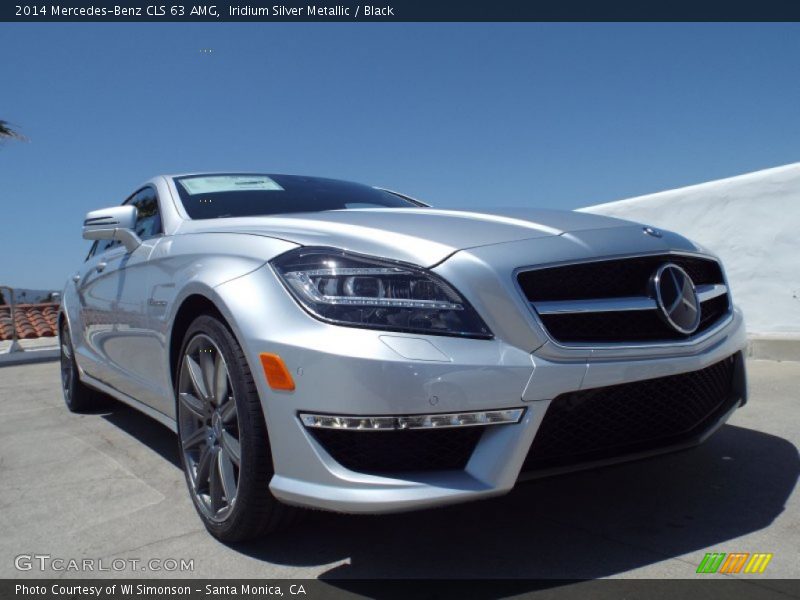 Front 3/4 View of 2014 CLS 63 AMG