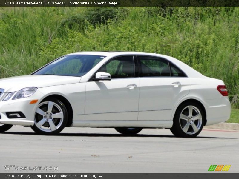 Arctic White / Almond Beige 2010 Mercedes-Benz E 350 Sedan