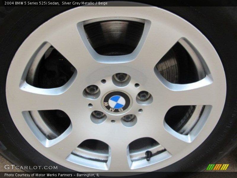 Silver Grey Metallic / Beige 2004 BMW 5 Series 525i Sedan