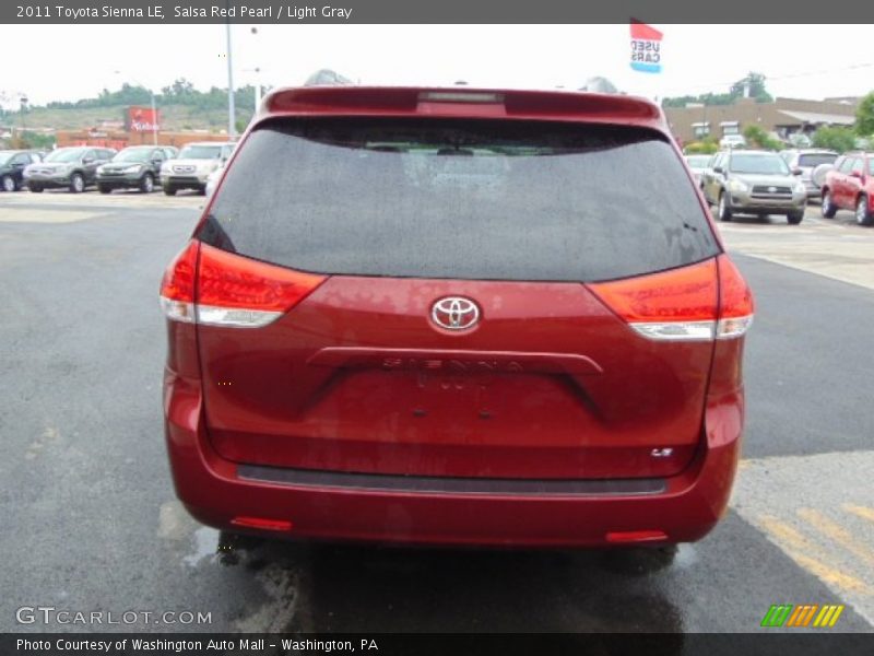 Salsa Red Pearl / Light Gray 2011 Toyota Sienna LE