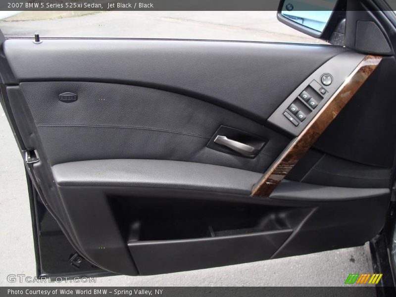 Jet Black / Black 2007 BMW 5 Series 525xi Sedan