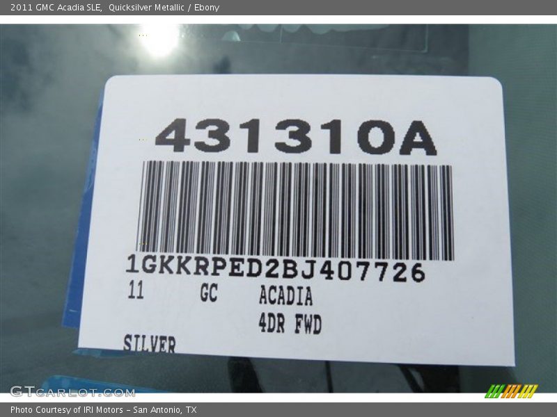 Quicksilver Metallic / Ebony 2011 GMC Acadia SLE