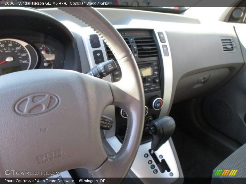 Obsidian Black / Gray 2006 Hyundai Tucson GLS V6 4x4