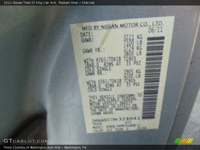 Radiant Silver / Charcoal 2011 Nissan Titan SV King Cab 4x4
