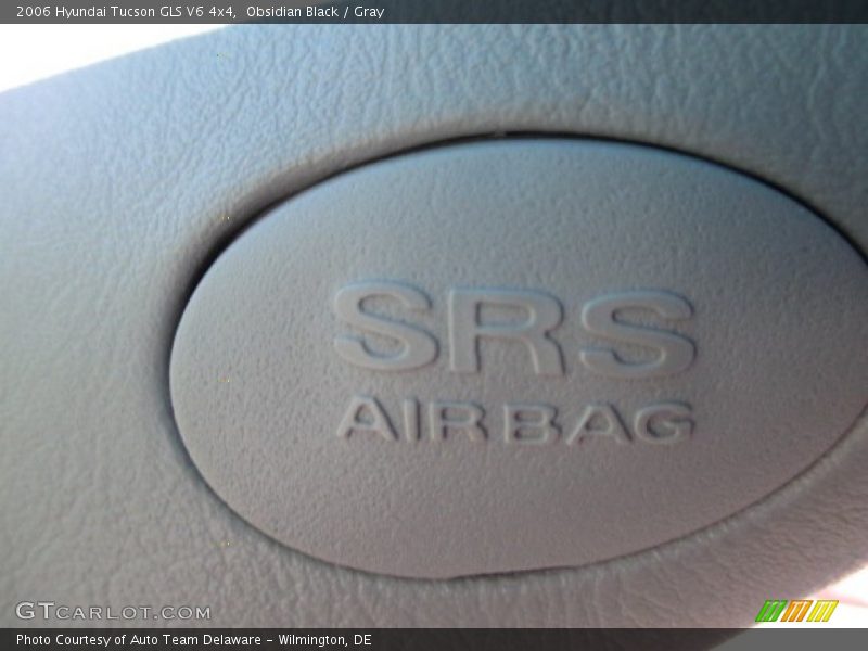 Obsidian Black / Gray 2006 Hyundai Tucson GLS V6 4x4