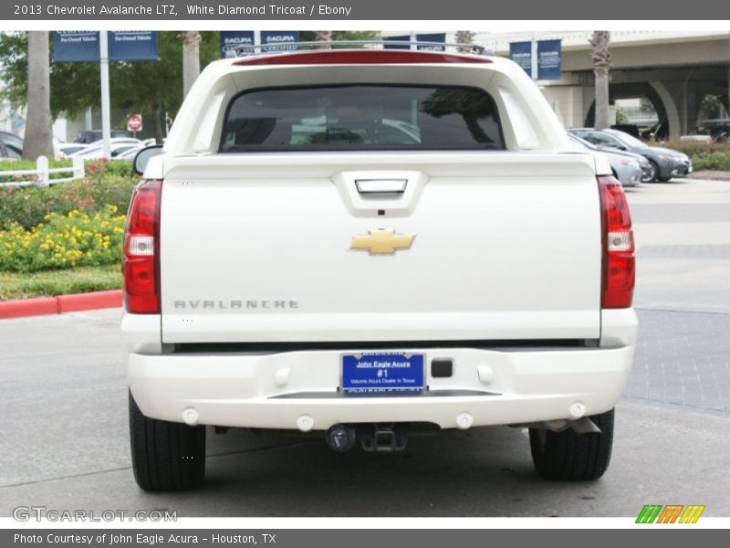 White Diamond Tricoat / Ebony 2013 Chevrolet Avalanche LTZ