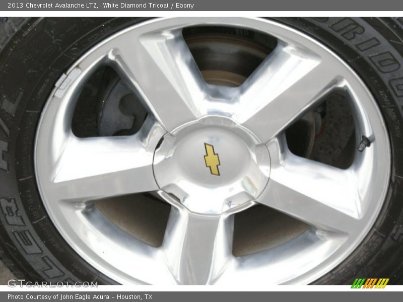 White Diamond Tricoat / Ebony 2013 Chevrolet Avalanche LTZ