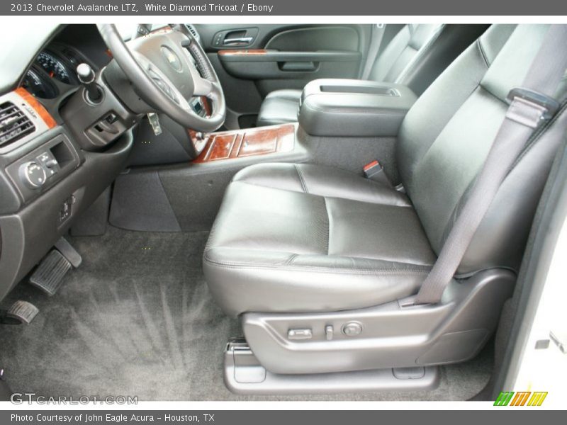 White Diamond Tricoat / Ebony 2013 Chevrolet Avalanche LTZ