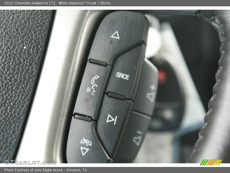 White Diamond Tricoat / Ebony 2013 Chevrolet Avalanche LTZ