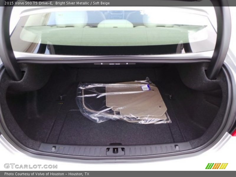 Bright Silver Metallic / Soft Beige 2015 Volvo S60 T5 Drive-E