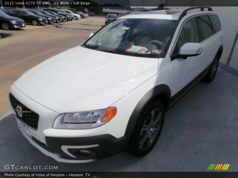 Ice White / Soft Beige 2015 Volvo XC70 T6 AWD