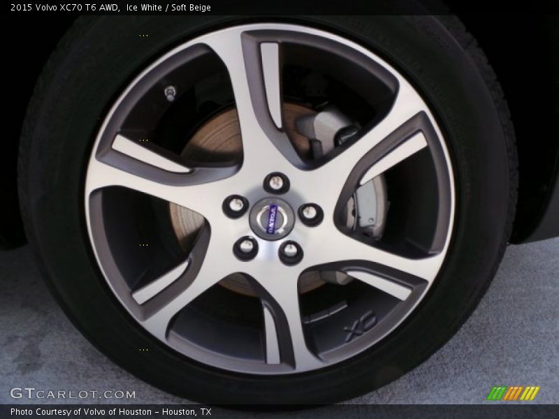  2015 XC70 T6 AWD Wheel