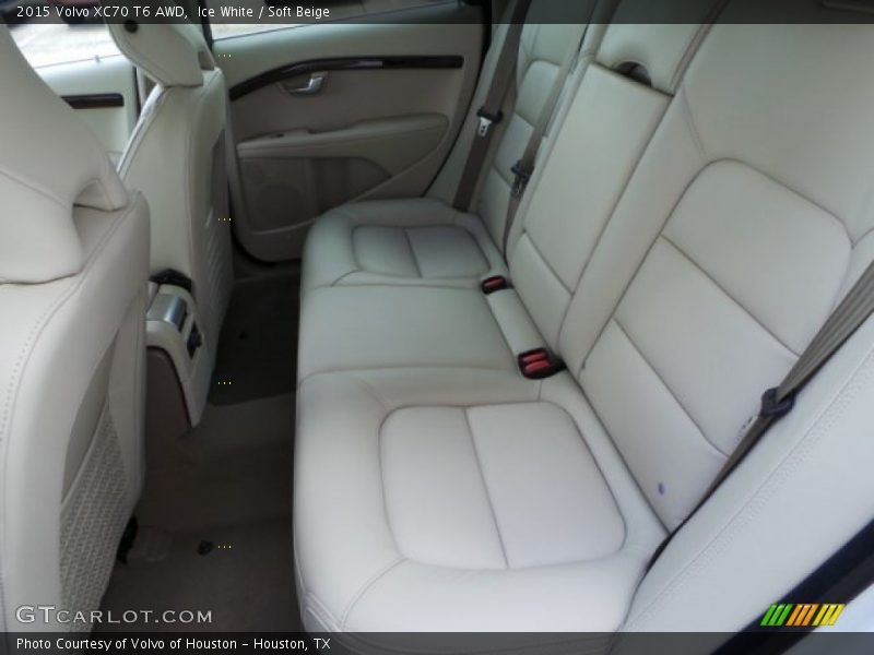 Rear Seat of 2015 XC70 T6 AWD