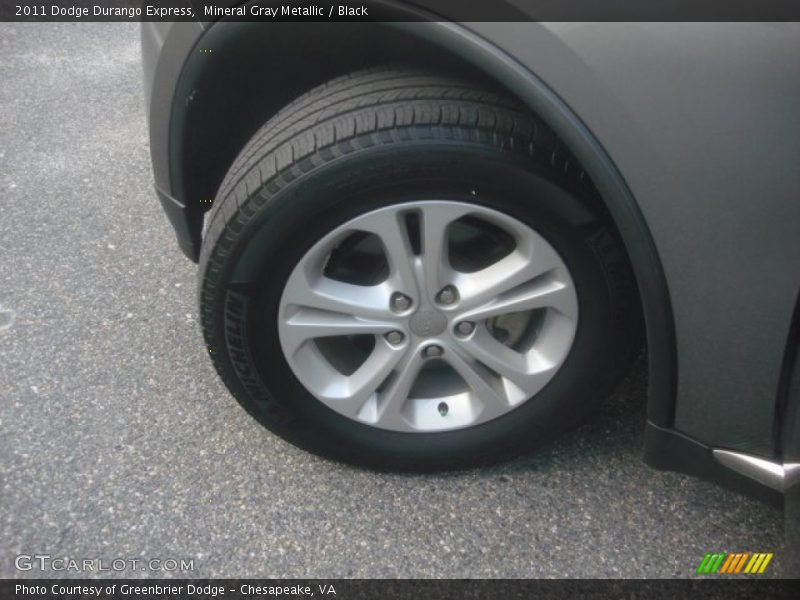 Mineral Gray Metallic / Black 2011 Dodge Durango Express