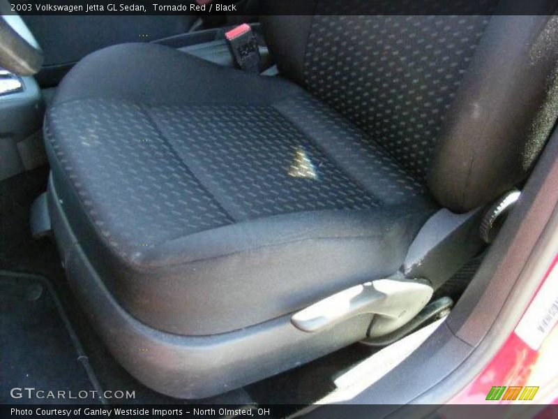 Tornado Red / Black 2003 Volkswagen Jetta GL Sedan