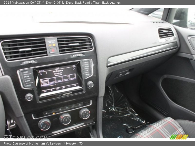 Deep Black Pearl / Titan Black Leather 2015 Volkswagen Golf GTI 4-Door 2.0T S