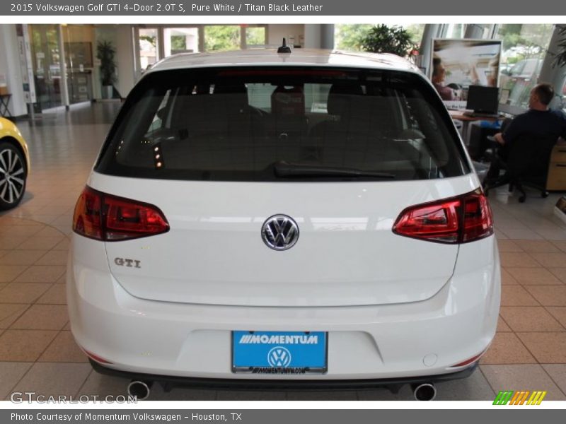 Pure White / Titan Black Leather 2015 Volkswagen Golf GTI 4-Door 2.0T S