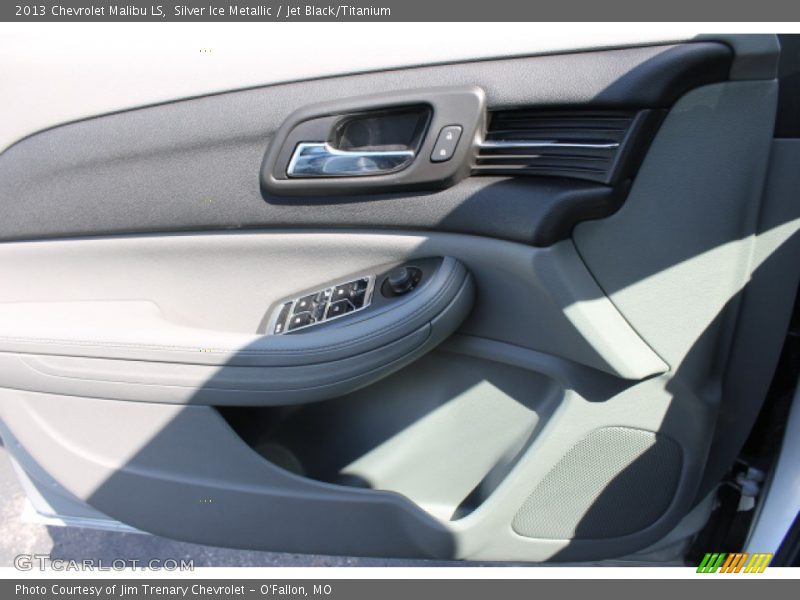 Silver Ice Metallic / Jet Black/Titanium 2013 Chevrolet Malibu LS