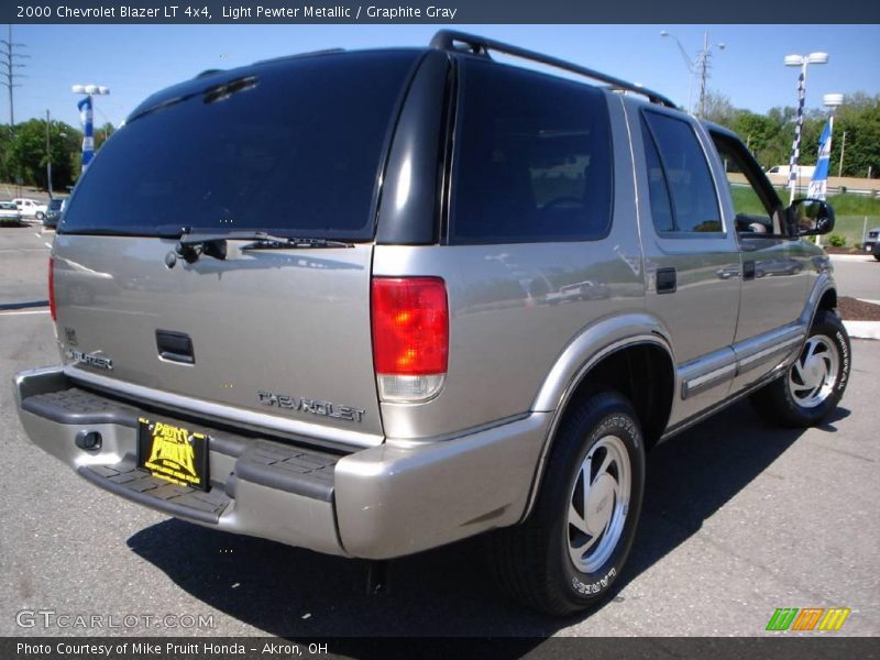Light Pewter Metallic / Graphite Gray 2000 Chevrolet Blazer LT 4x4