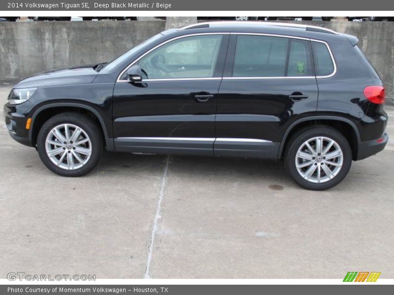 Deep Black Metallic / Beige 2014 Volkswagen Tiguan SE
