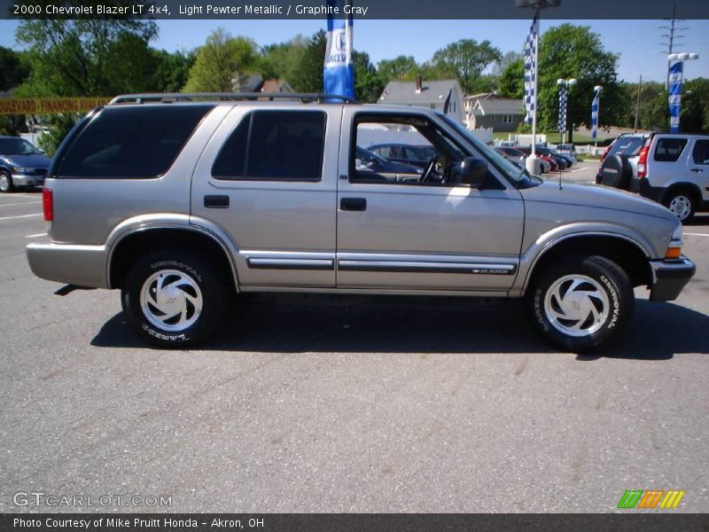 Light Pewter Metallic / Graphite Gray 2000 Chevrolet Blazer LT 4x4