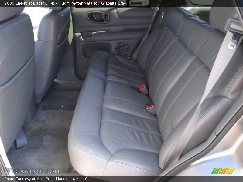 Light Pewter Metallic / Graphite Gray 2000 Chevrolet Blazer LT 4x4