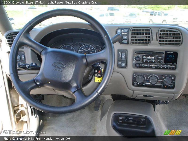 Light Pewter Metallic / Graphite Gray 2000 Chevrolet Blazer LT 4x4