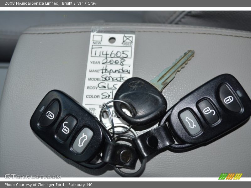 Keys of 2008 Sonata Limited