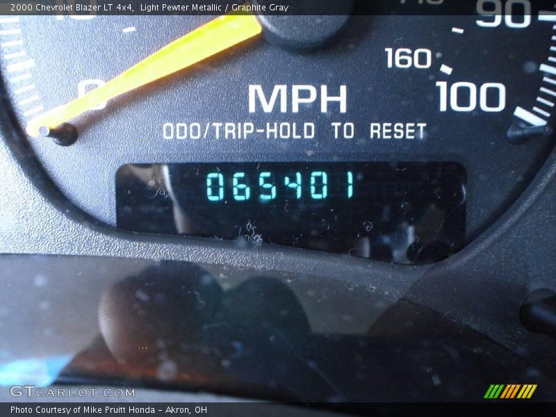 Light Pewter Metallic / Graphite Gray 2000 Chevrolet Blazer LT 4x4