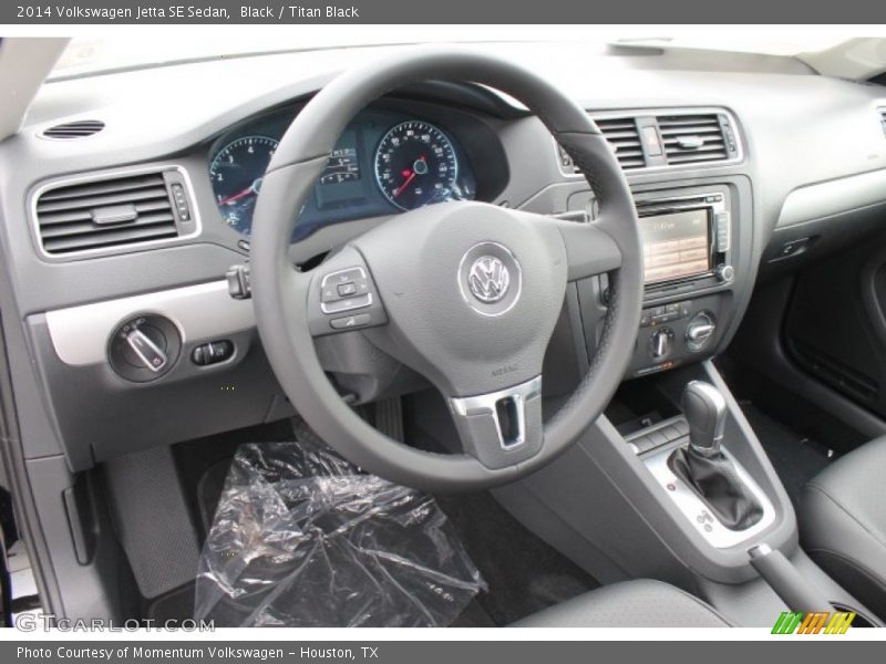 Black / Titan Black 2014 Volkswagen Jetta SE Sedan