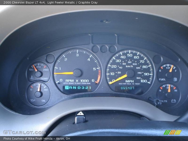 Light Pewter Metallic / Graphite Gray 2000 Chevrolet Blazer LT 4x4