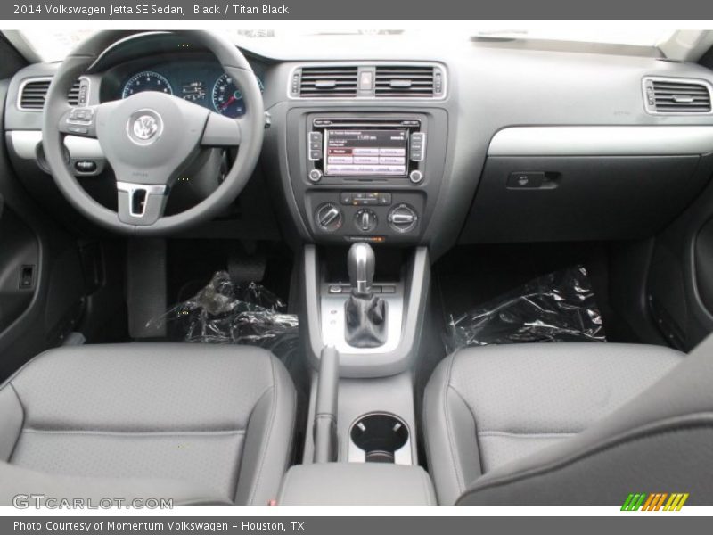 Black / Titan Black 2014 Volkswagen Jetta SE Sedan