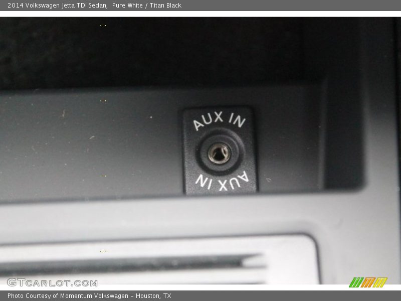 Pure White / Titan Black 2014 Volkswagen Jetta TDI Sedan