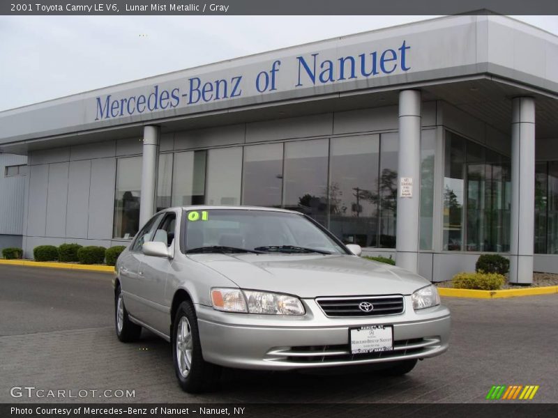 Lunar Mist Metallic / Gray 2001 Toyota Camry LE V6