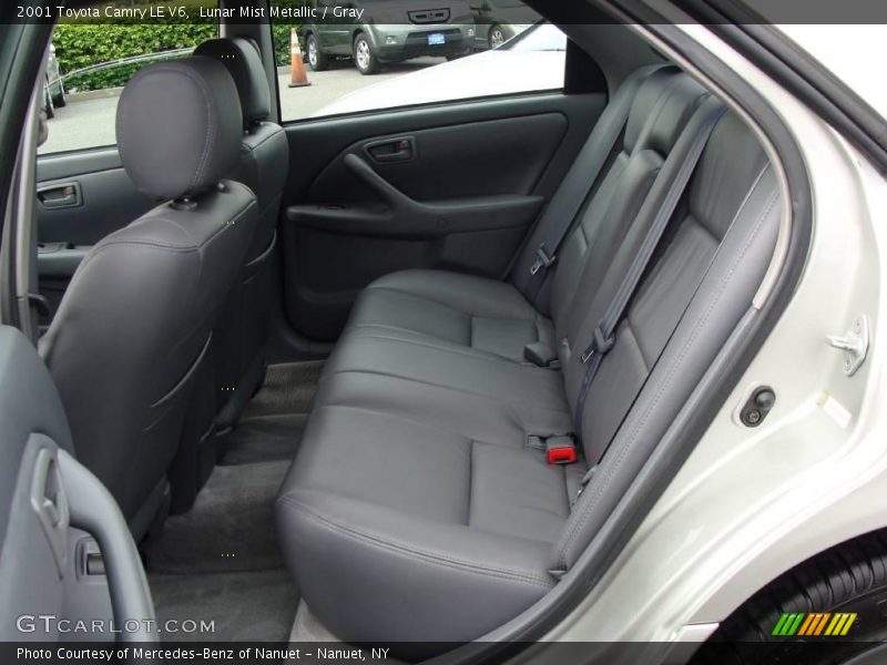 Lunar Mist Metallic / Gray 2001 Toyota Camry LE V6