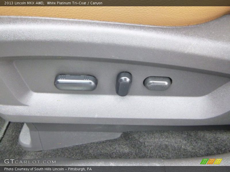 White Platinum Tri-Coat / Canyon 2013 Lincoln MKX AWD