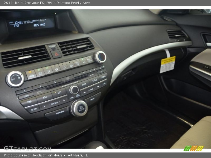 White Diamond Pearl / Ivory 2014 Honda Crosstour EX