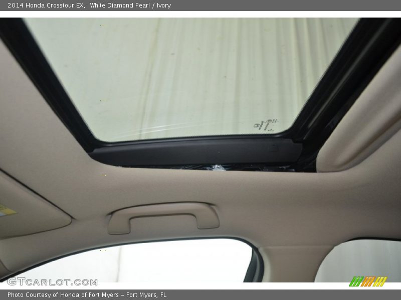 White Diamond Pearl / Ivory 2014 Honda Crosstour EX