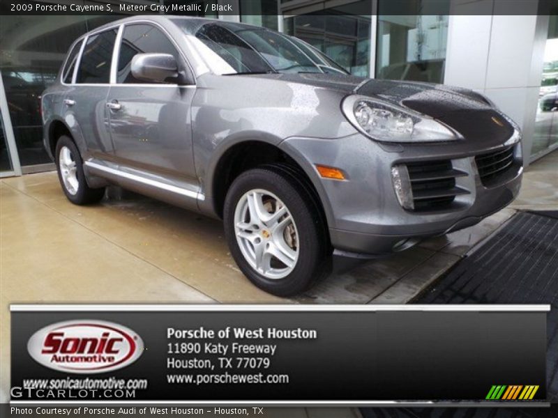 Meteor Grey Metallic / Black 2009 Porsche Cayenne S