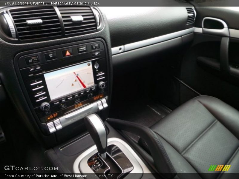 Meteor Grey Metallic / Black 2009 Porsche Cayenne S