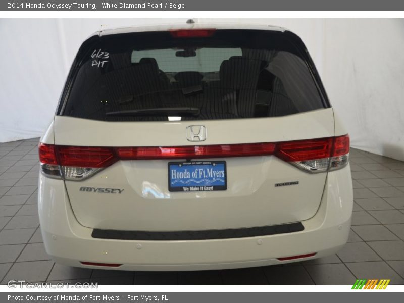 White Diamond Pearl / Beige 2014 Honda Odyssey Touring