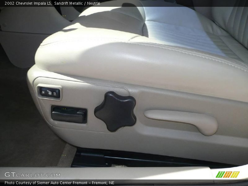 Sandrift Metallic / Neutral 2002 Chevrolet Impala LS