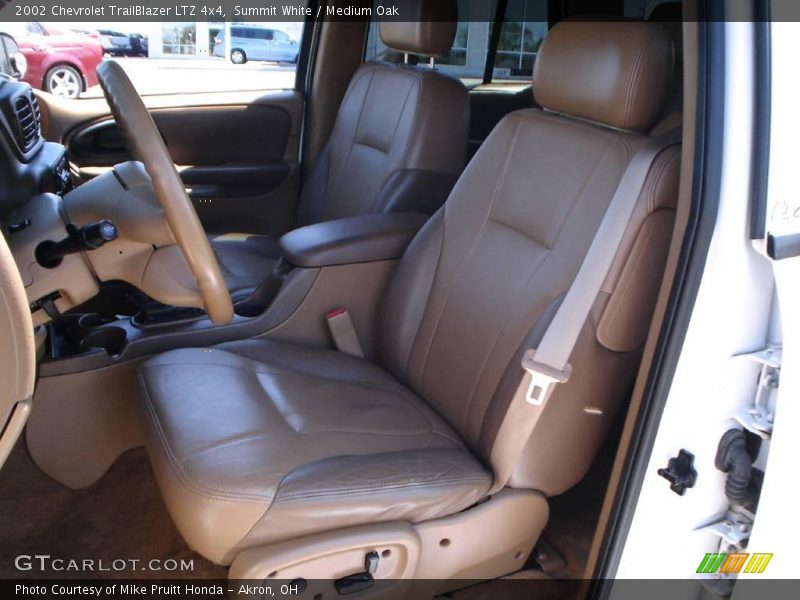 Summit White / Medium Oak 2002 Chevrolet TrailBlazer LTZ 4x4