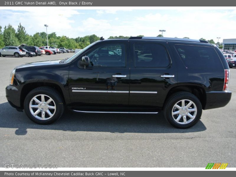 Onyx Black / Ebony 2011 GMC Yukon Denali AWD