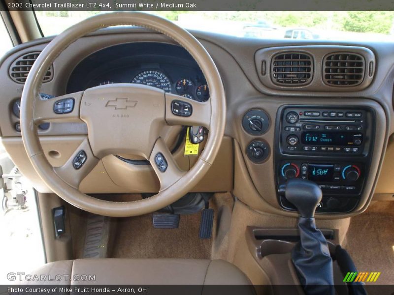 Summit White / Medium Oak 2002 Chevrolet TrailBlazer LTZ 4x4
